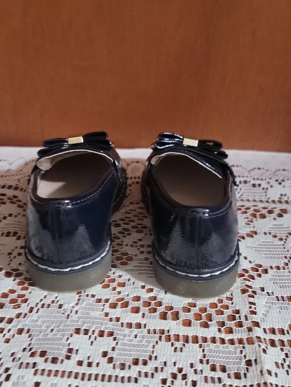 Gymboree Black Faux Patent Loafers with Bow Accent Size 7